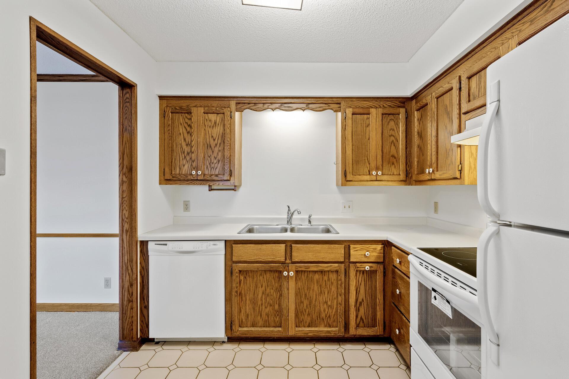 1720 3RD Avenue S Unit: 202