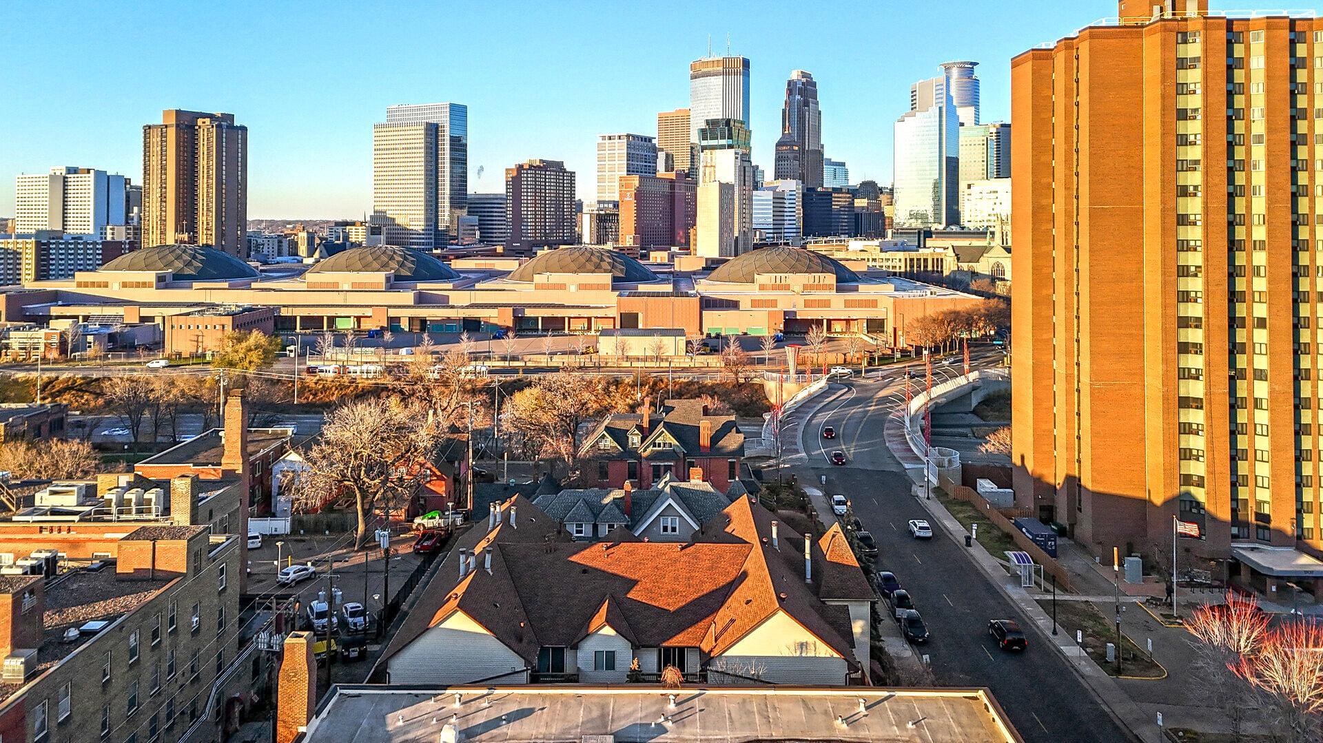 1720 3RD Avenue S Unit: 202