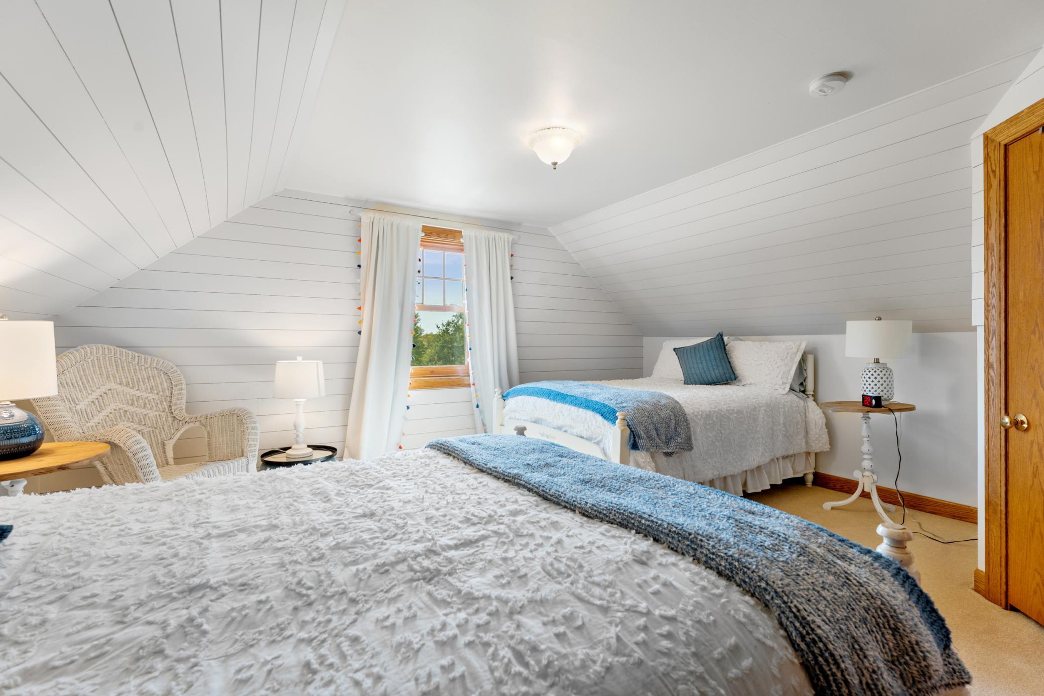 87854 MN - Highway 251