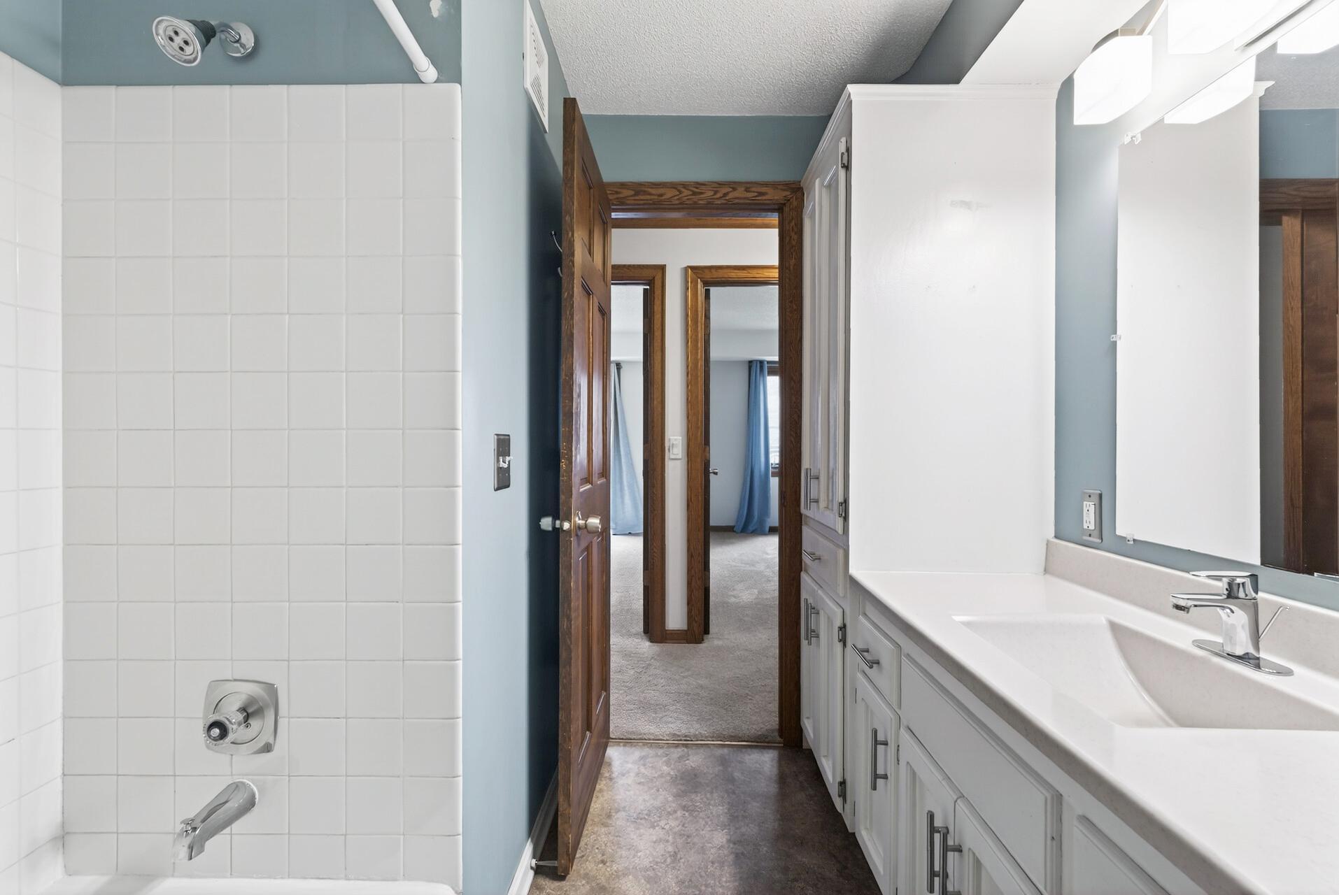 1720 3rd Avenue S Unit: 205