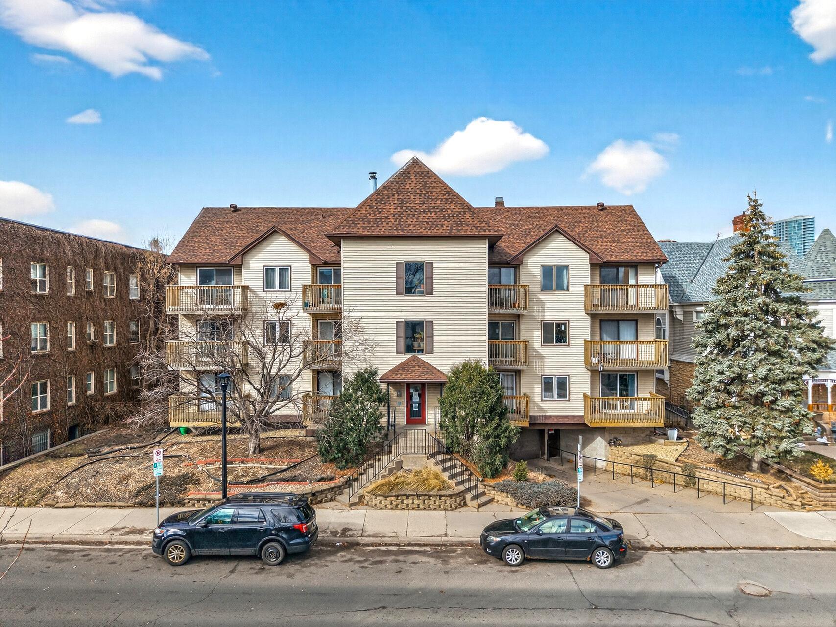 1720 3rd Avenue S Unit: 205
