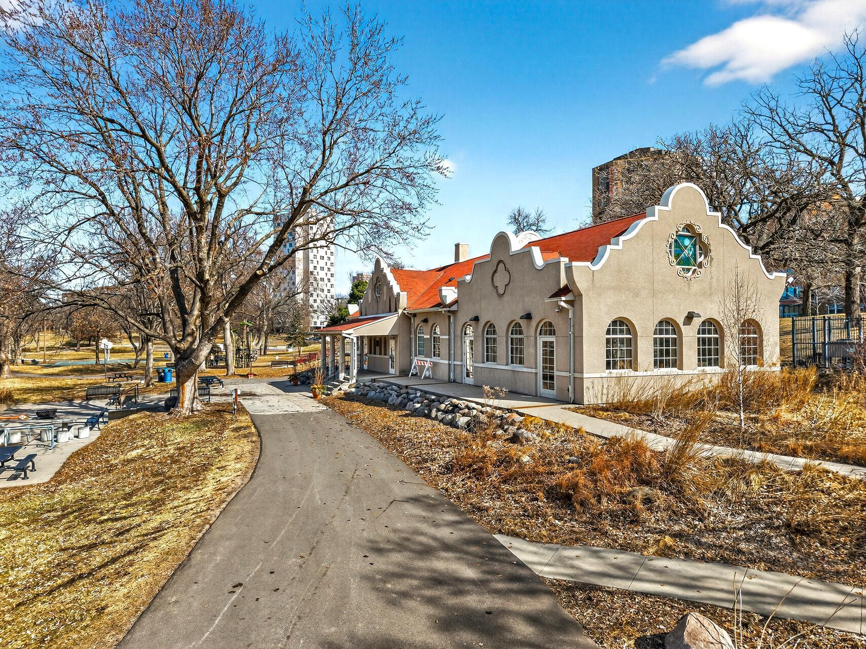 1720 3rd Avenue S Unit: 205