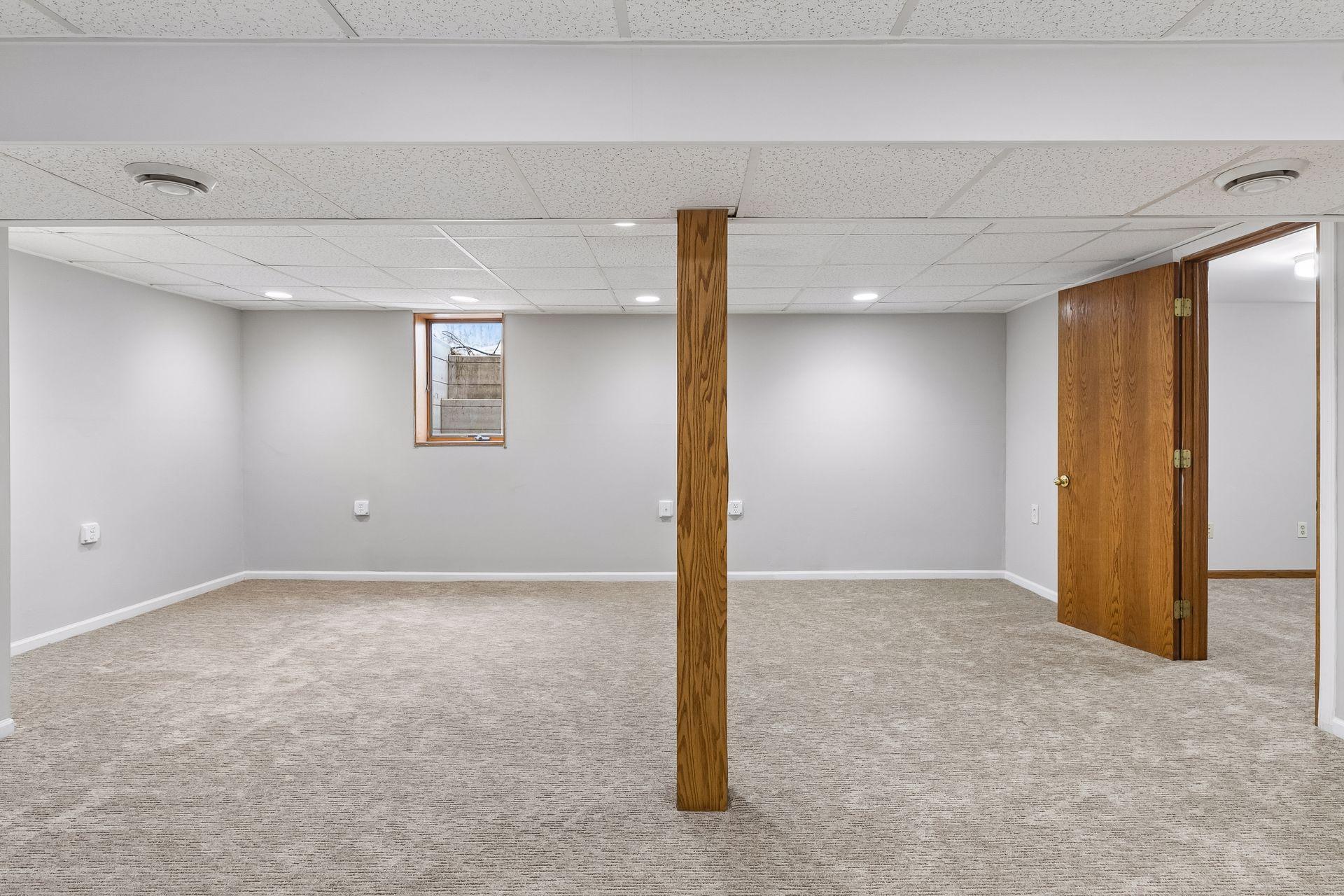 1461 Grandview Avenue E