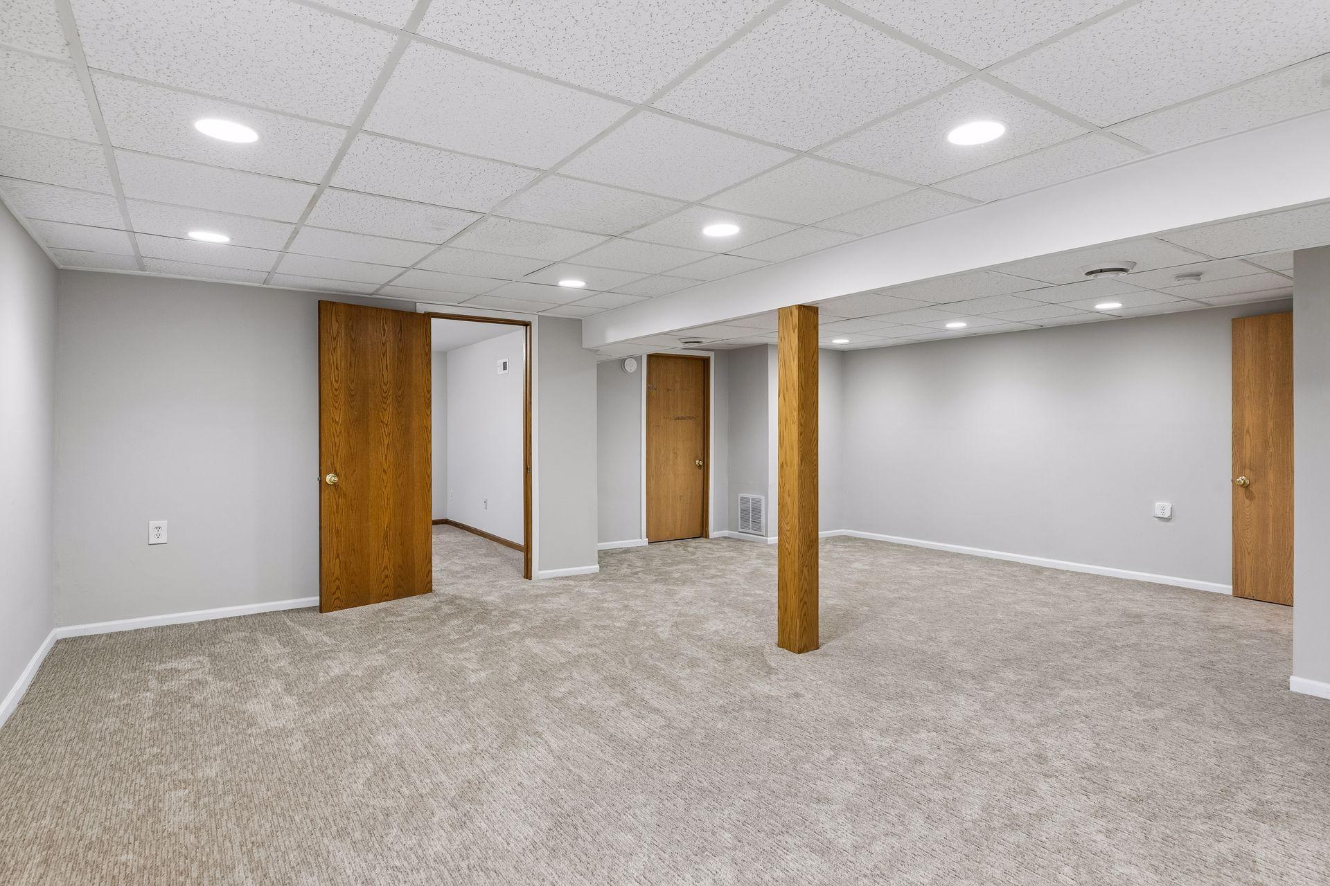 1461 Grandview Avenue E