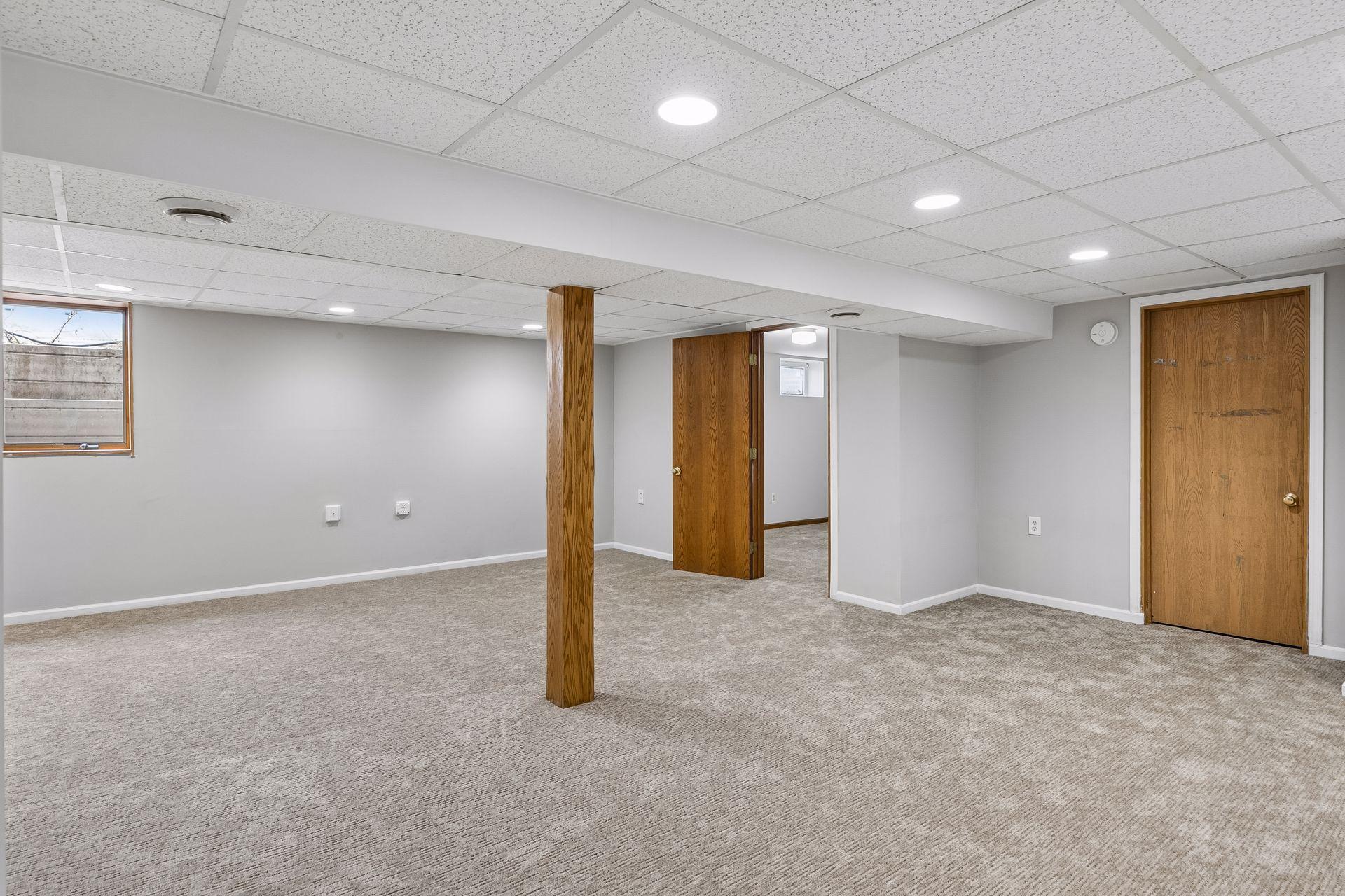 1461 Grandview Avenue E