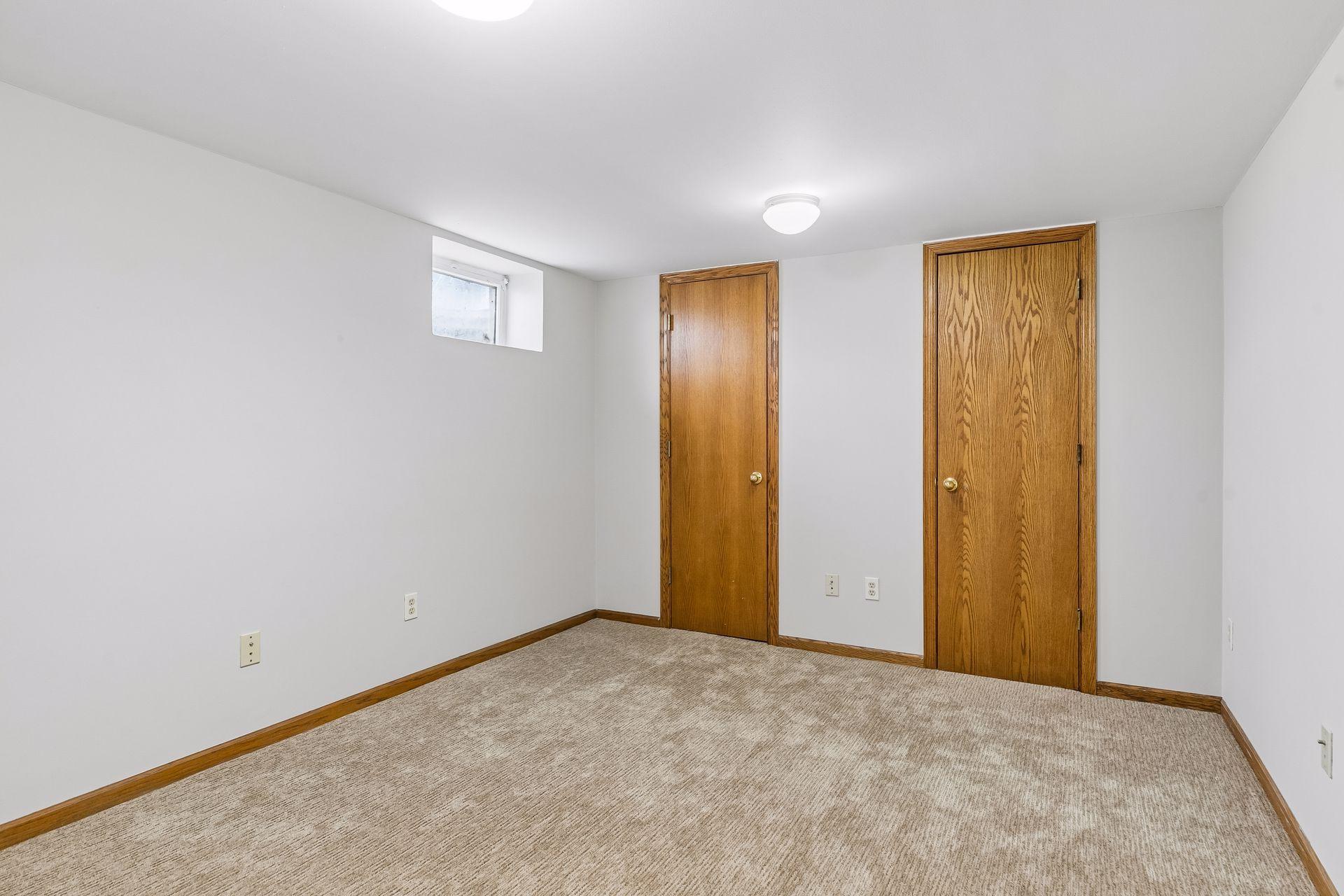 1461 Grandview Avenue E