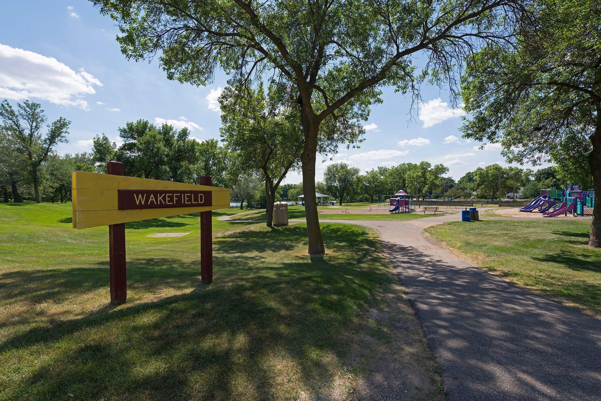 1461 Grandview Avenue E