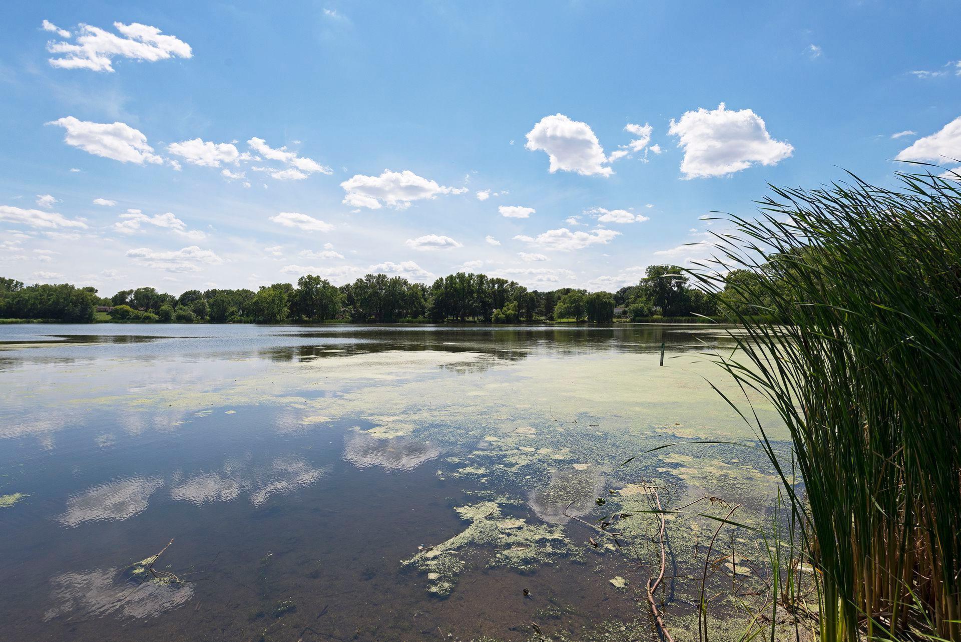 1461 Grandview Avenue E