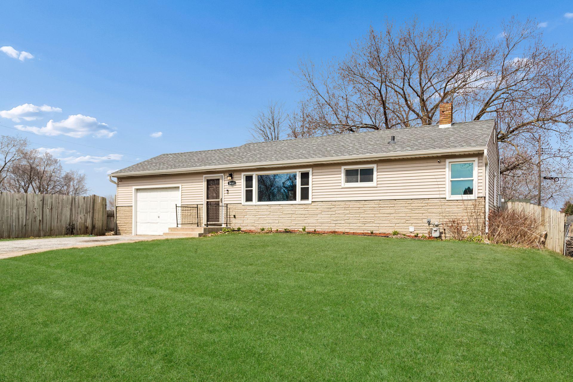 1461 Grandview Avenue E