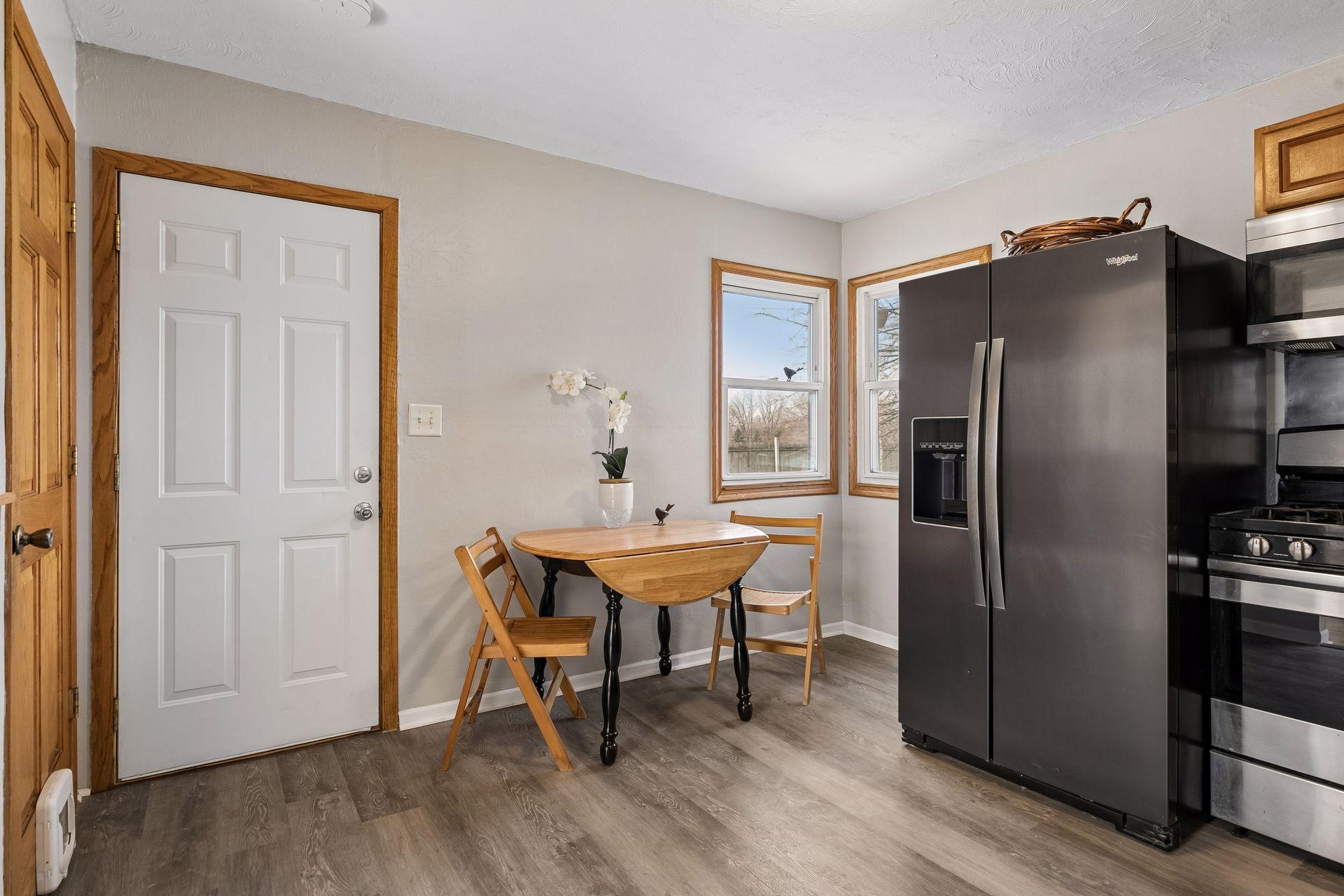 1461 Grandview Avenue E