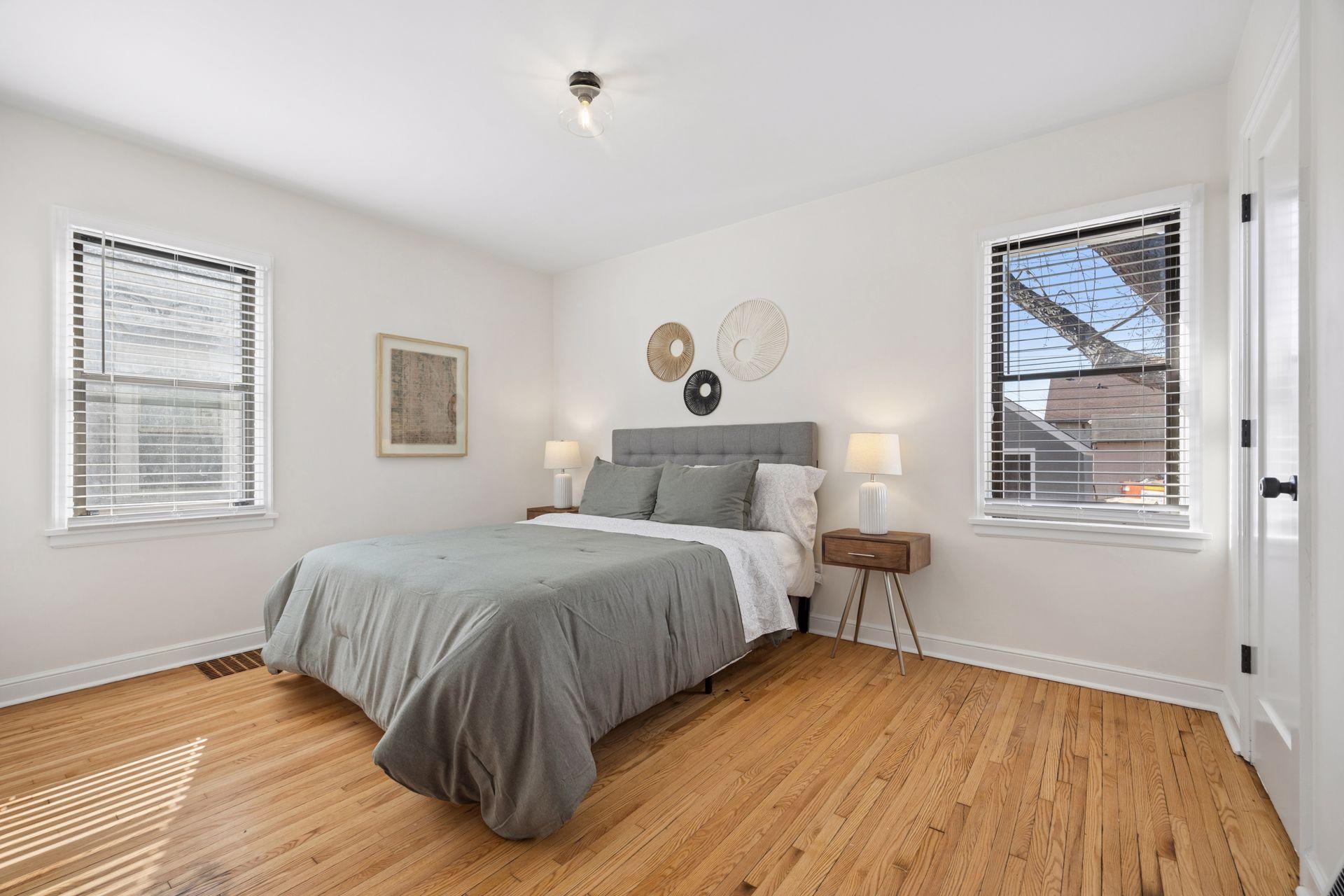 3951 Thomas Avenue N