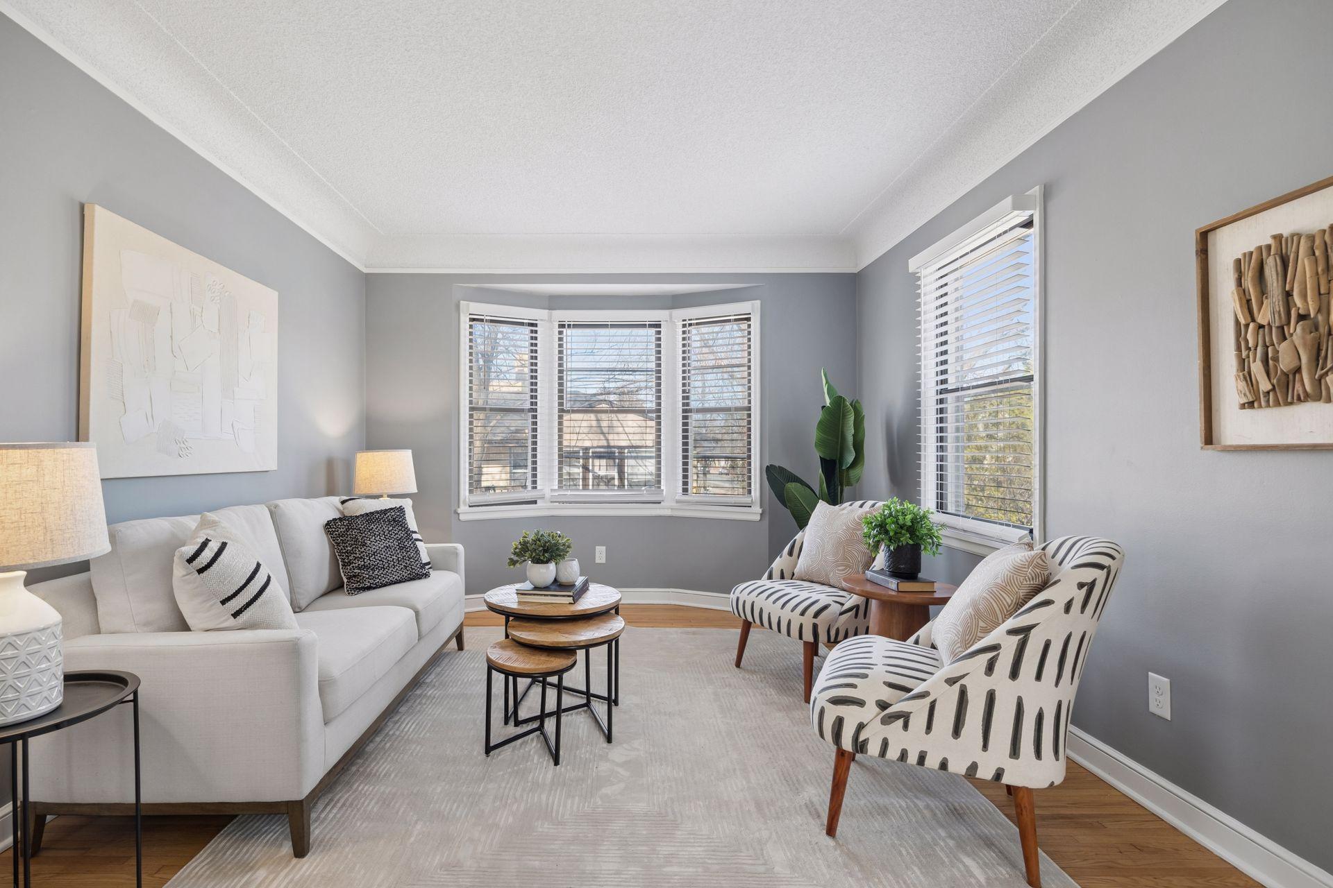 3951 Thomas Avenue N