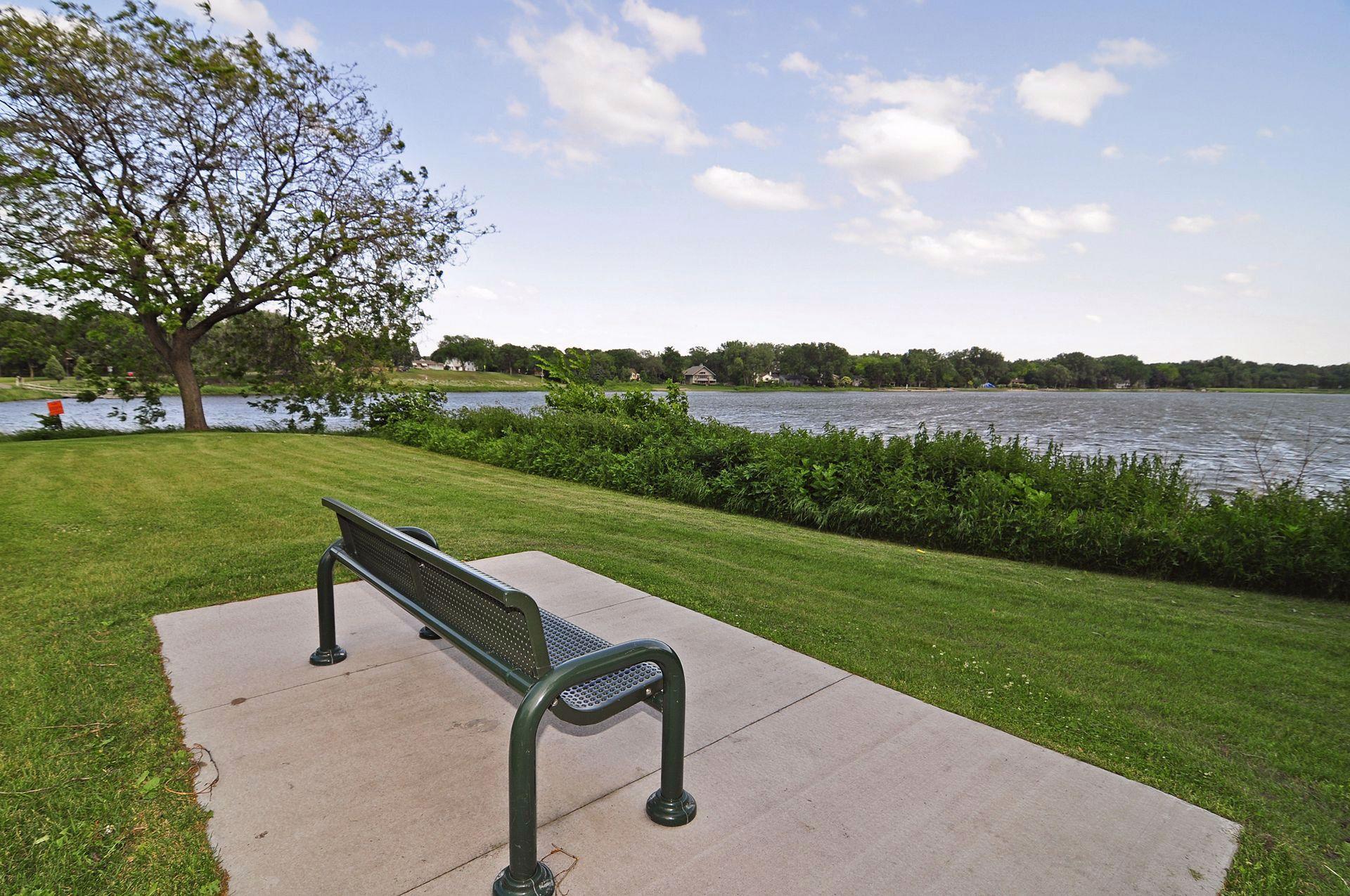 3951 Thomas Avenue N