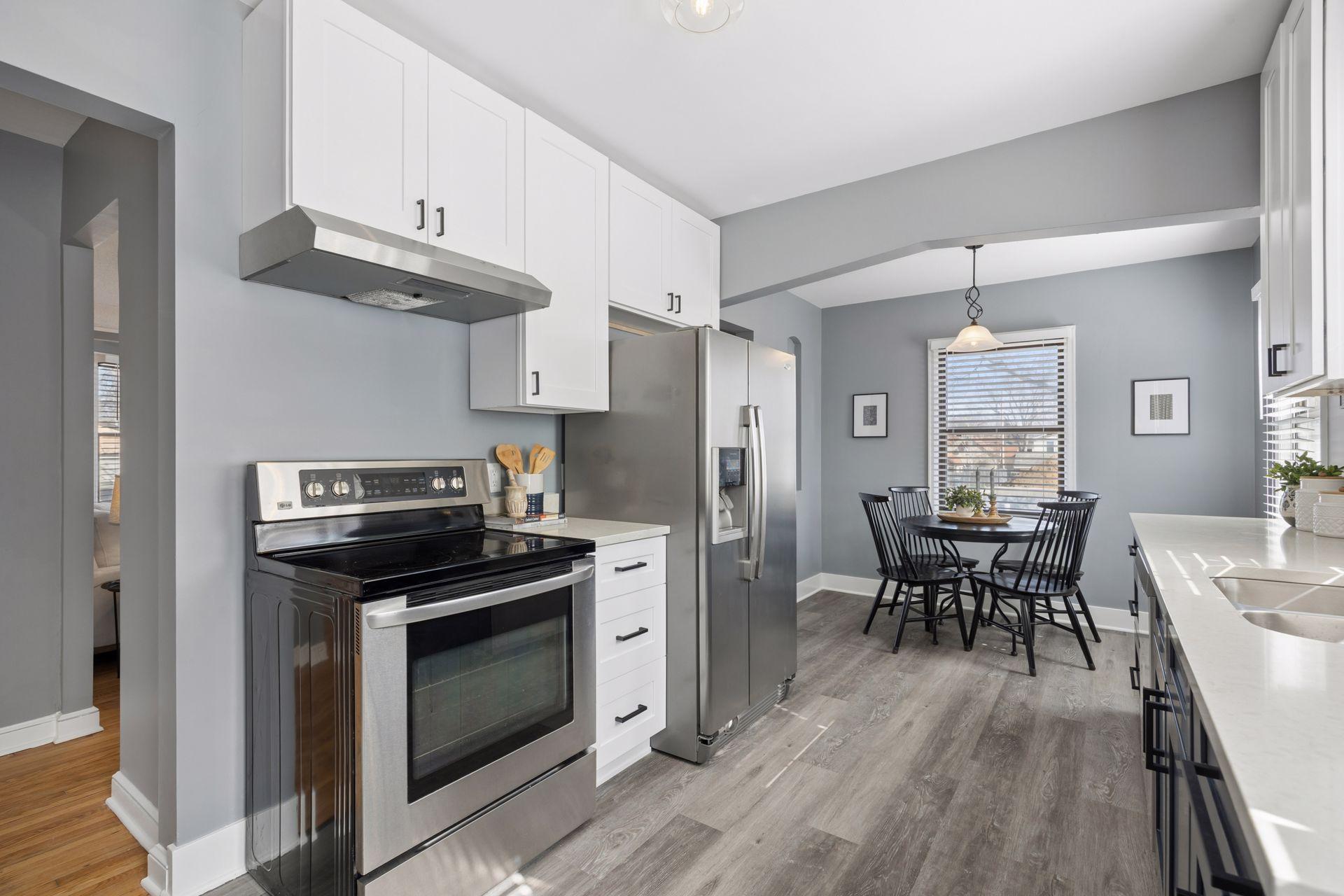 3951 Thomas Avenue N