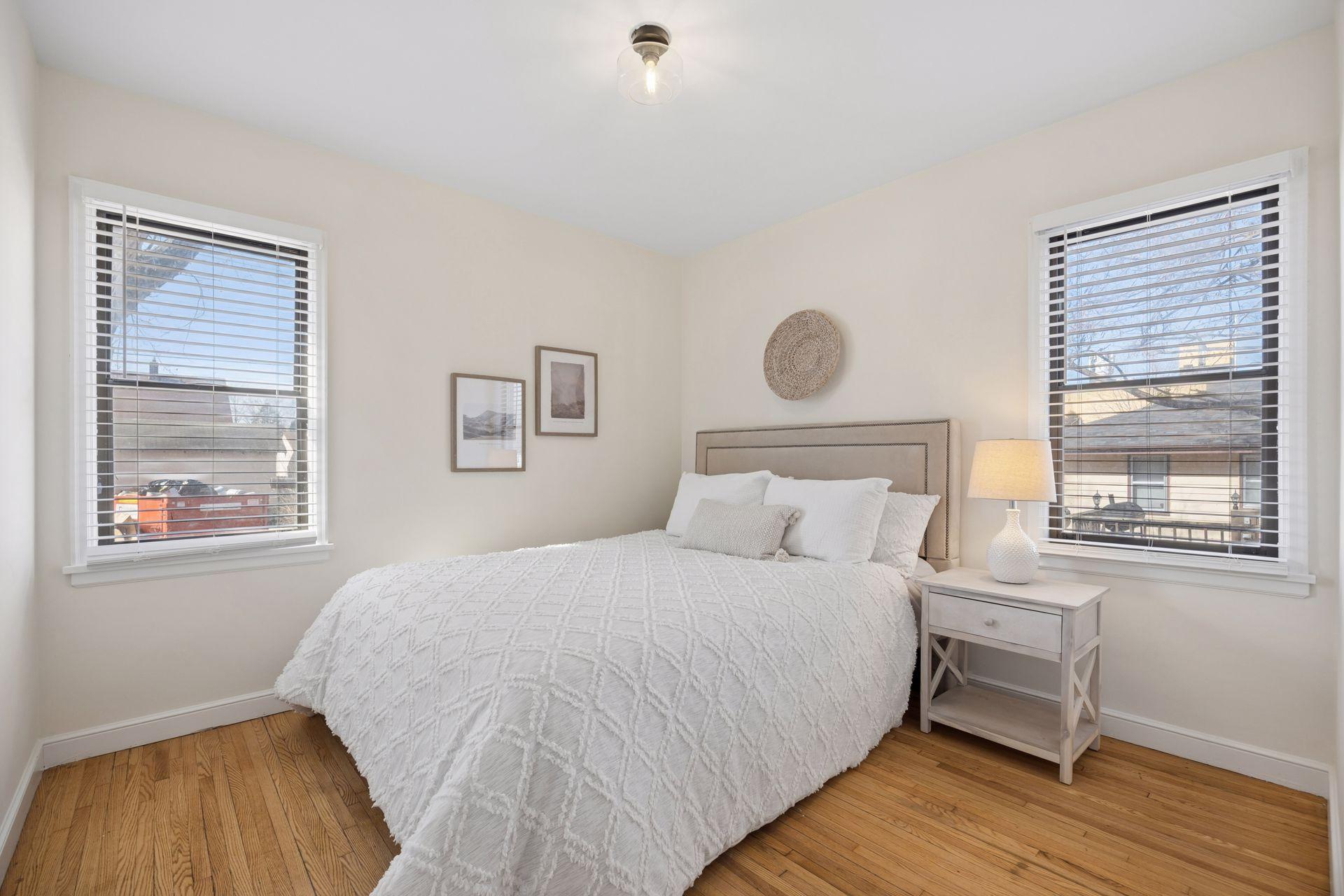 3951 Thomas Avenue N