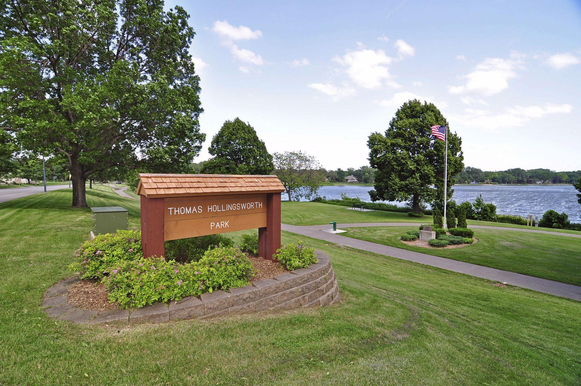 3951 Thomas Avenue N