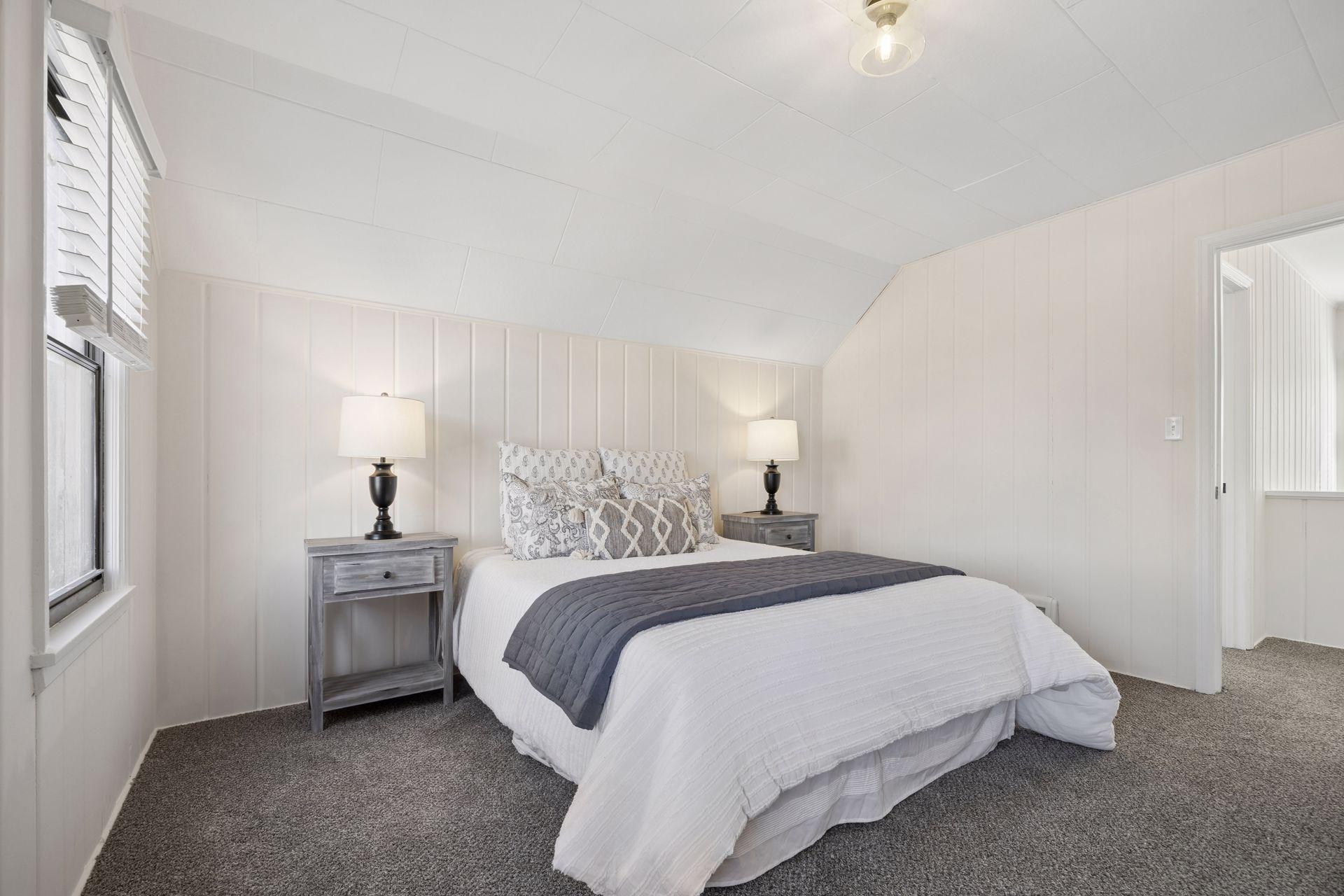 3951 Thomas Avenue N