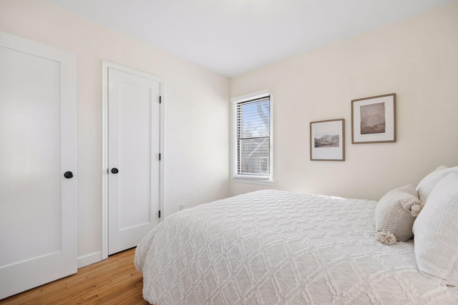 3951 Thomas Avenue N