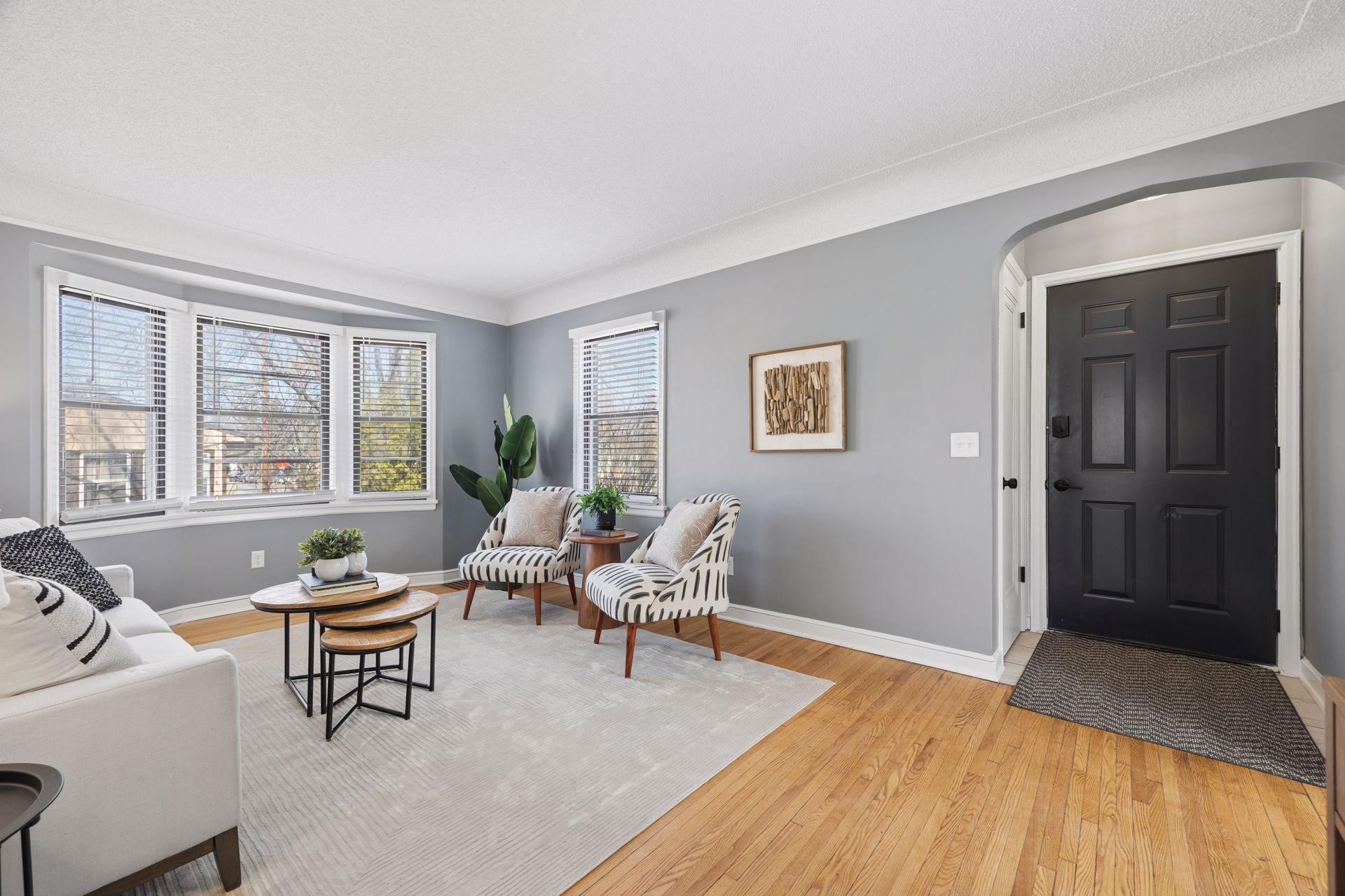 3951 Thomas Avenue N