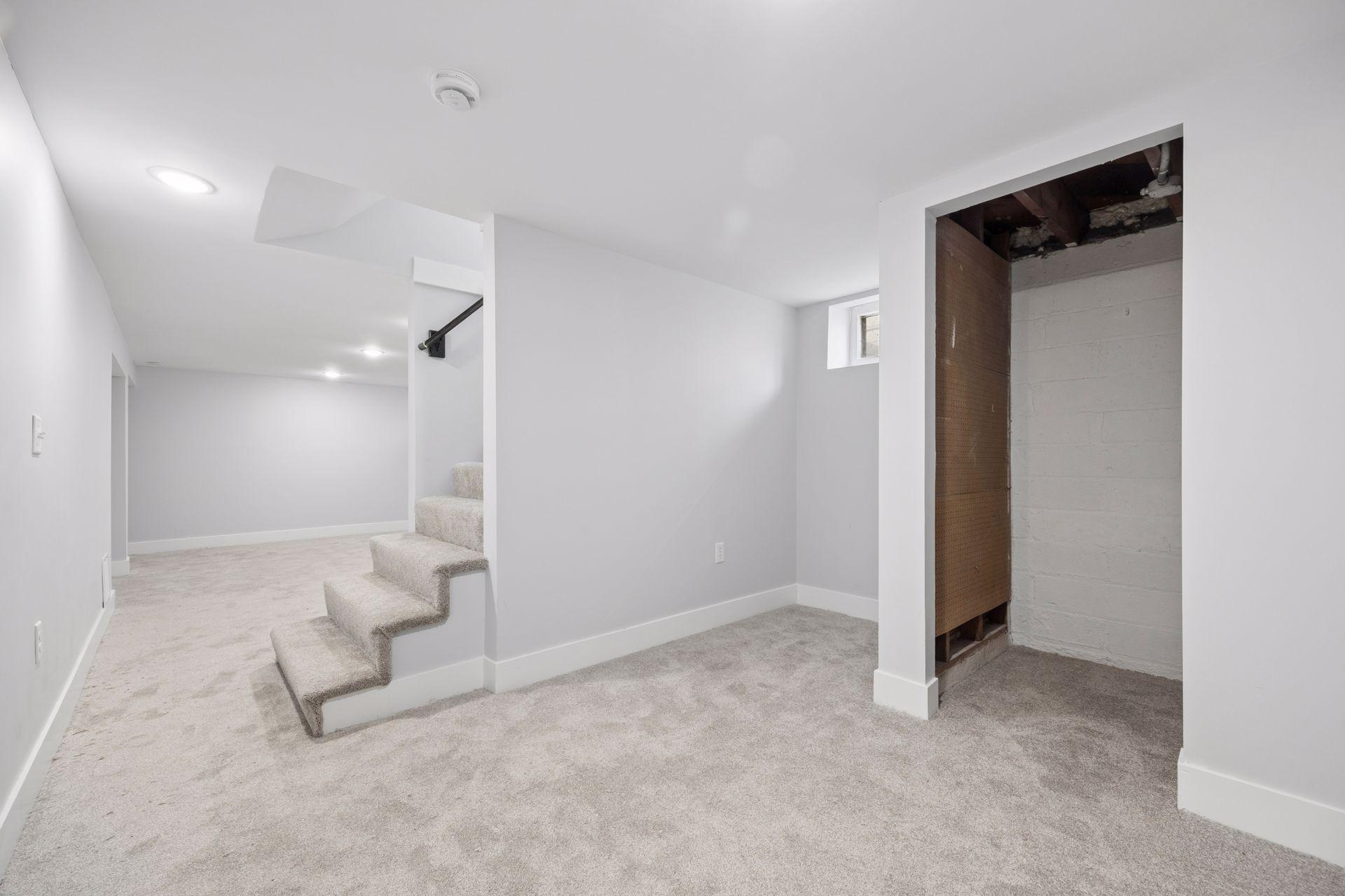 3951 Thomas Avenue N