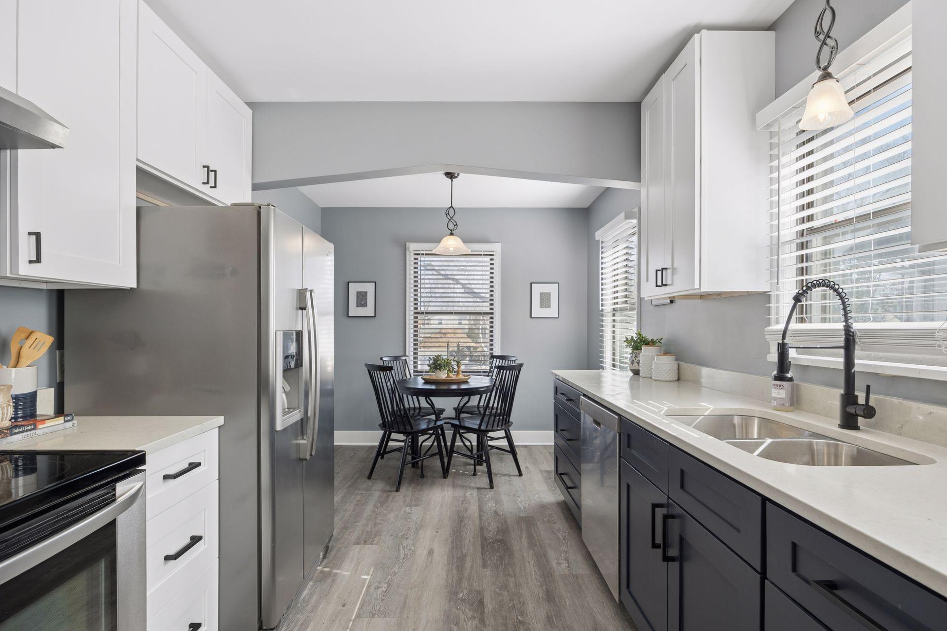 3951 Thomas Avenue N