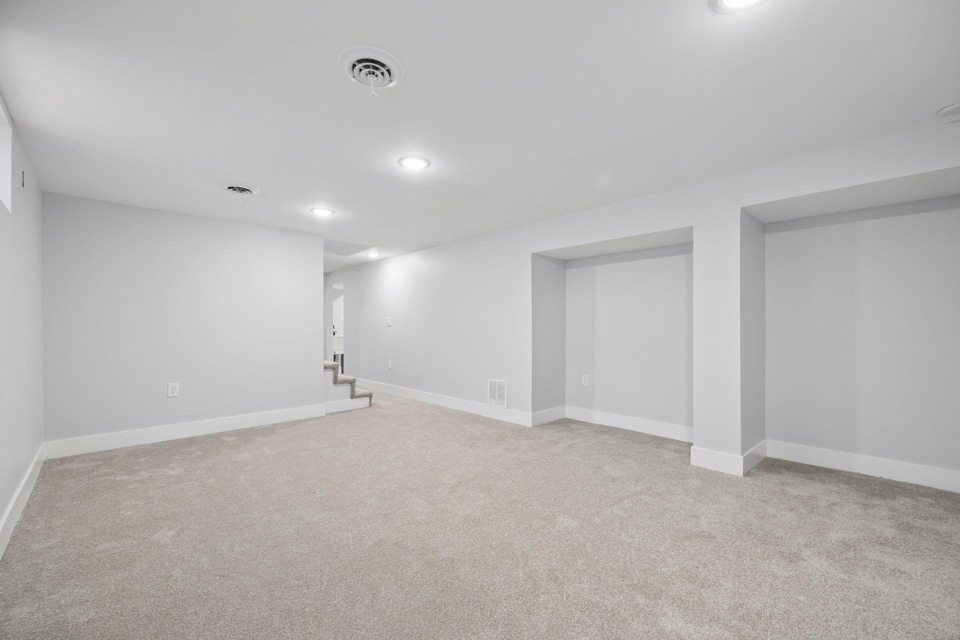 3951 Thomas Avenue N