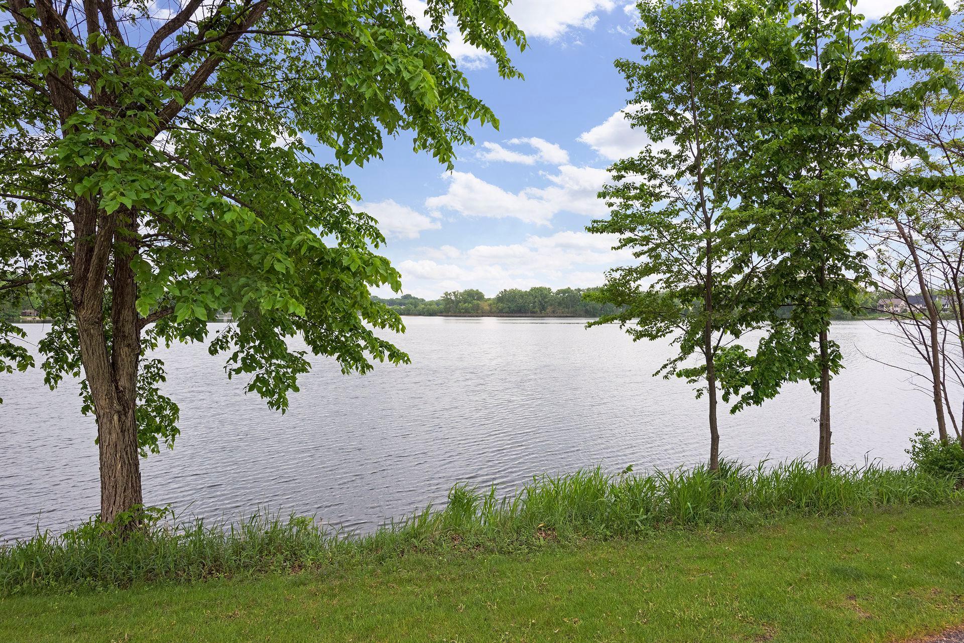 3951 Thomas Avenue N