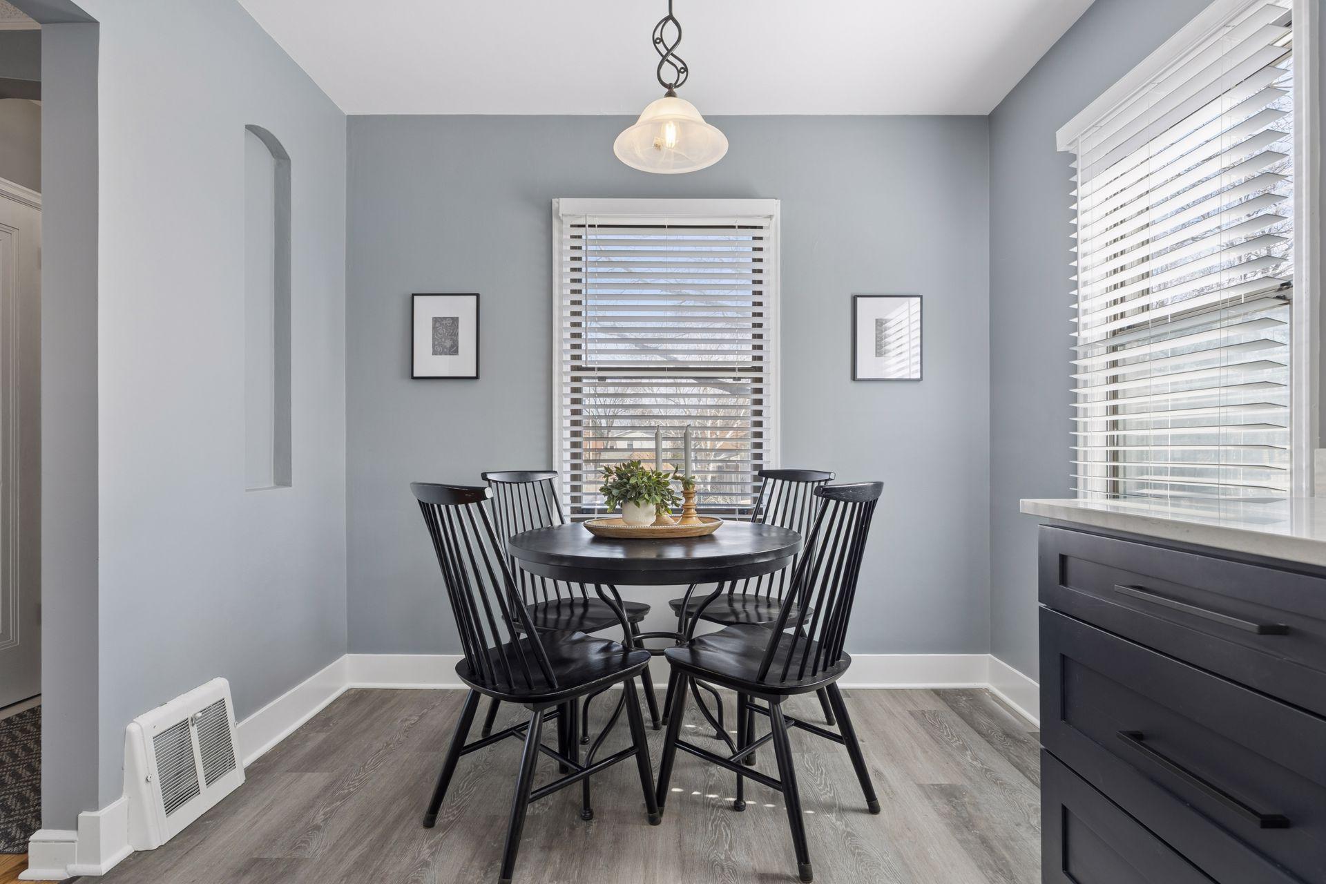 3951 Thomas Avenue N