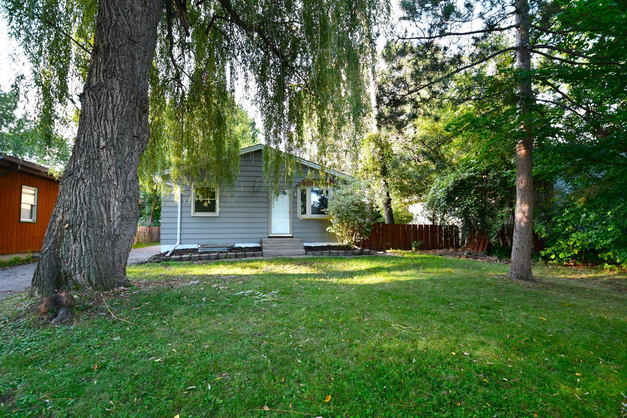 520 10th Avenue SE