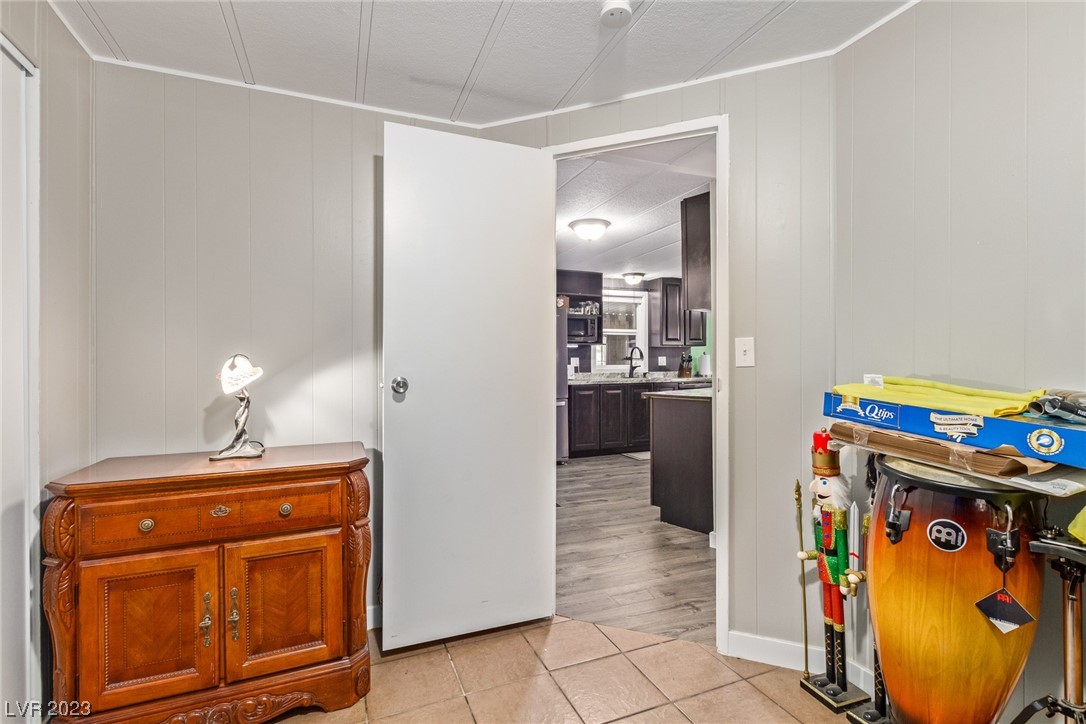 328 Sir George Drive