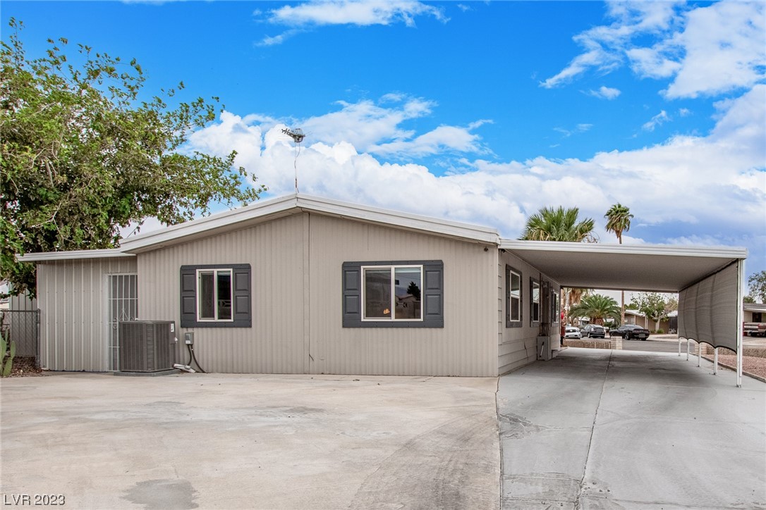 328 Sir George Drive