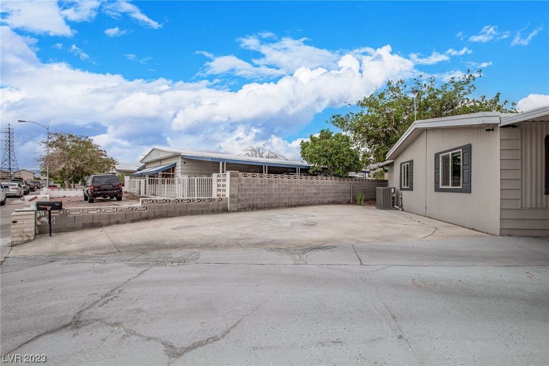 328 Sir George Drive