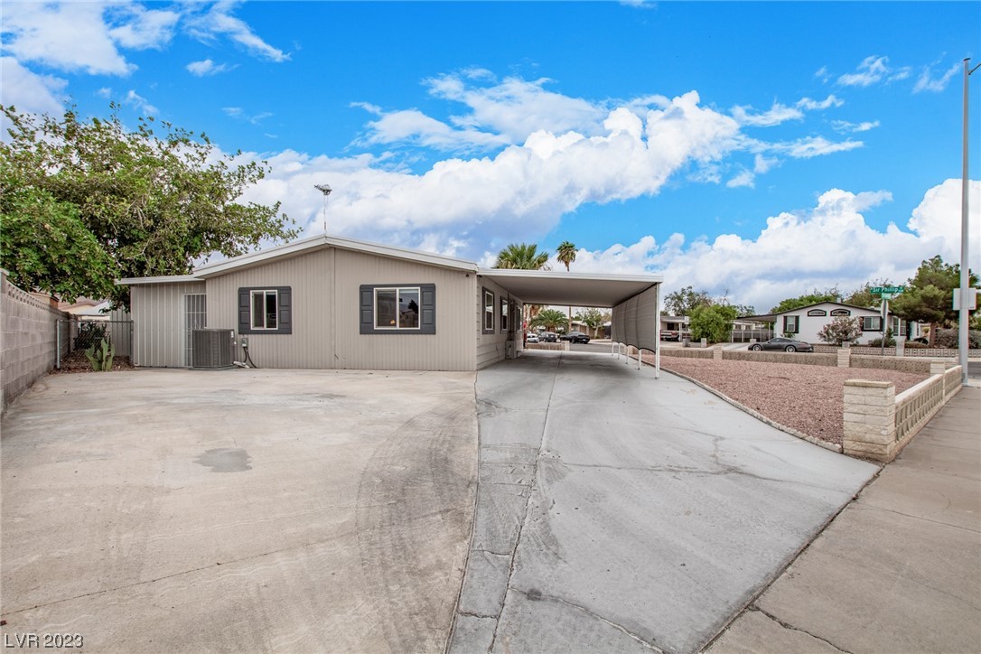 328 Sir George Drive