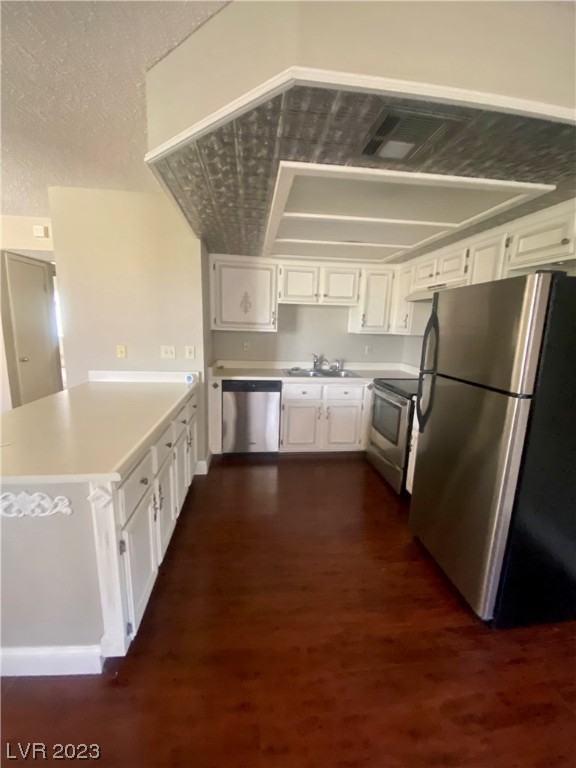 1109 North Buffalo Drive 202