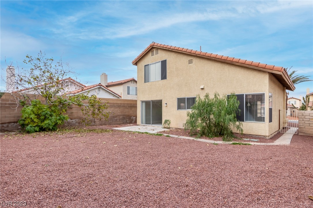 7739 Kalmalii Avenue