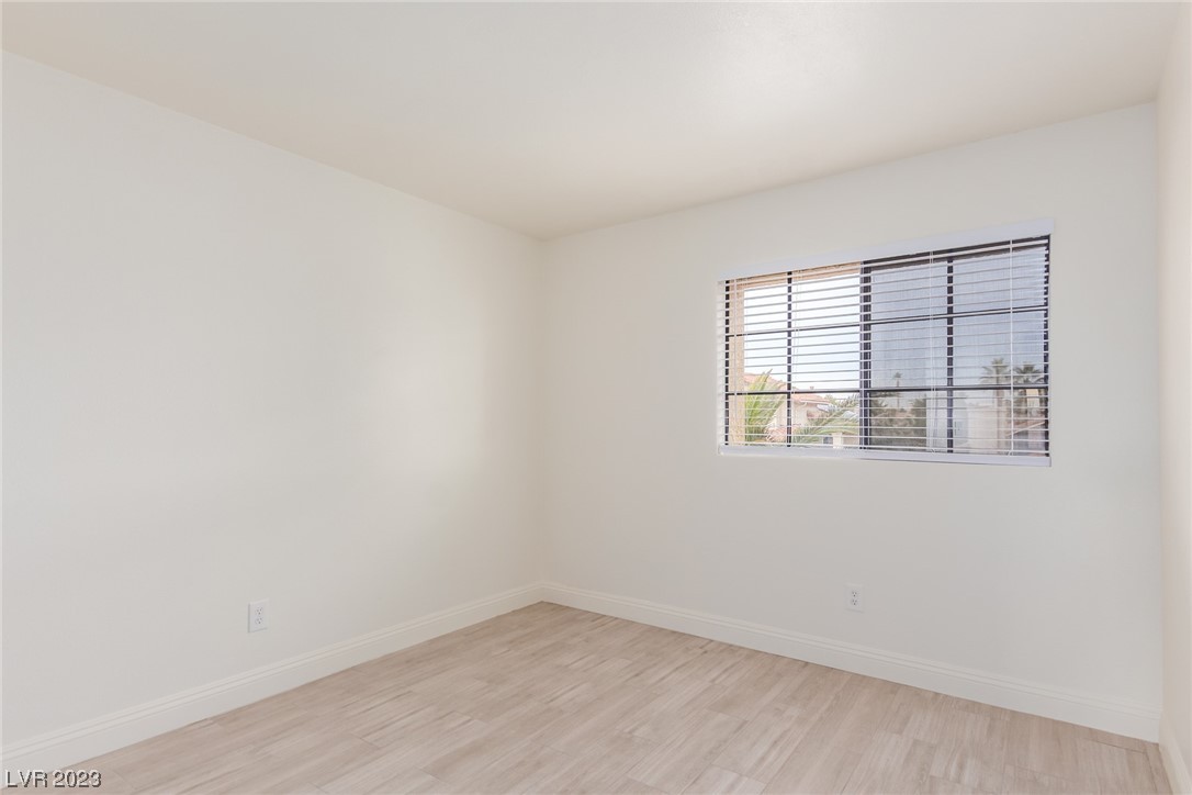 7739 Kalmalii Avenue