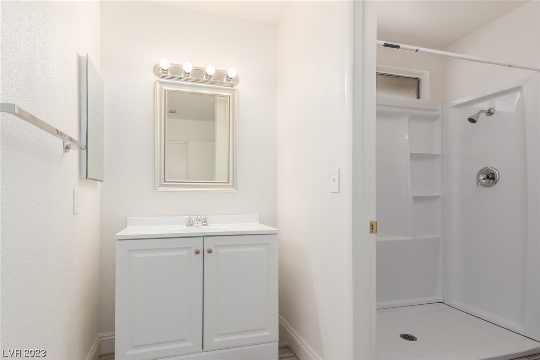 7739 Kalmalii Avenue