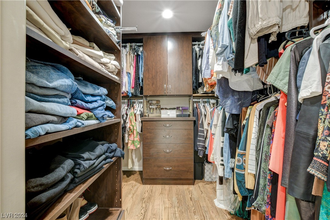 8225 Horseshoe Bend Lane