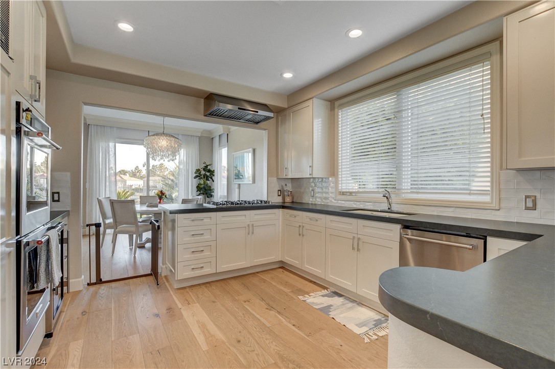 8225 Horseshoe Bend Lane