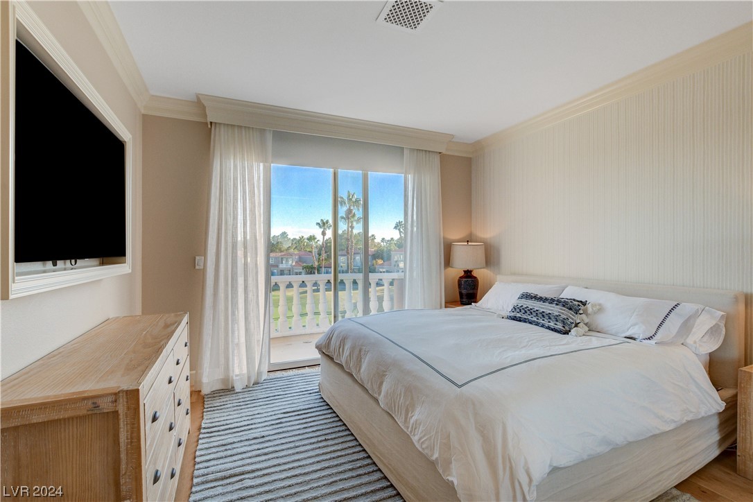 8225 Horseshoe Bend Lane