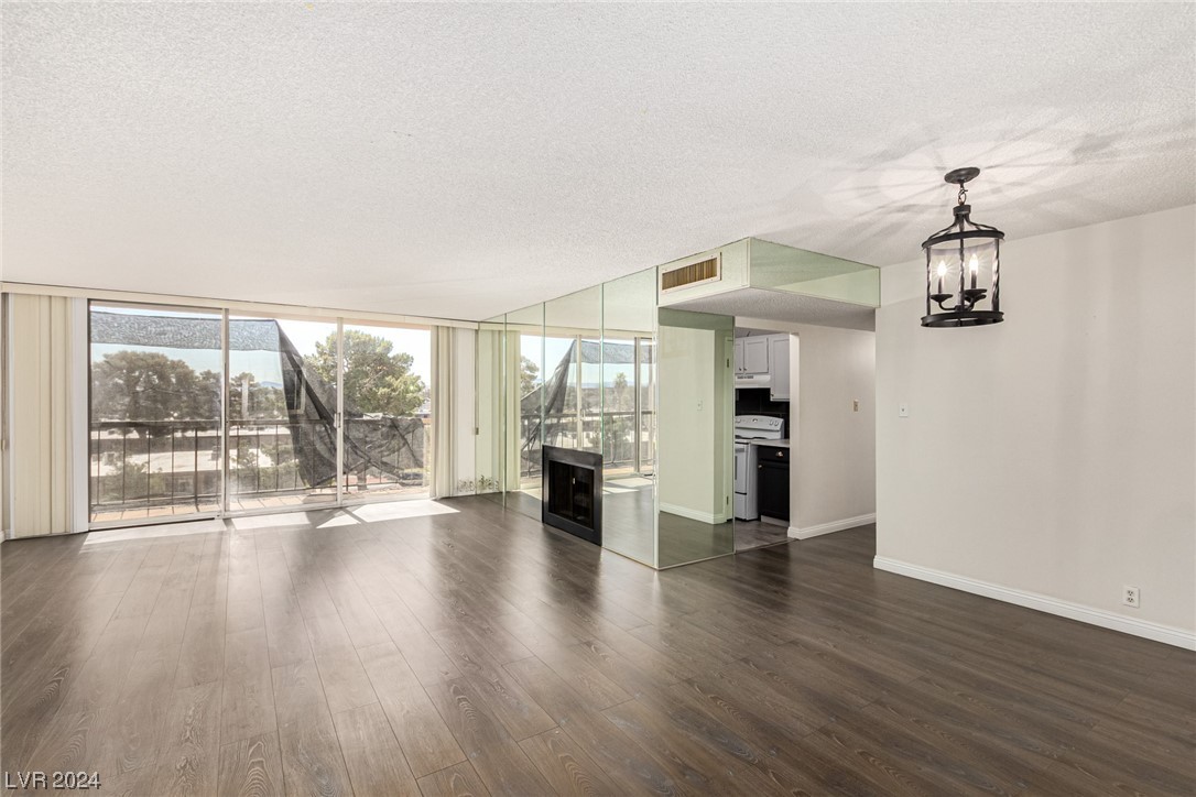 730 South Royal Crest Circle 441