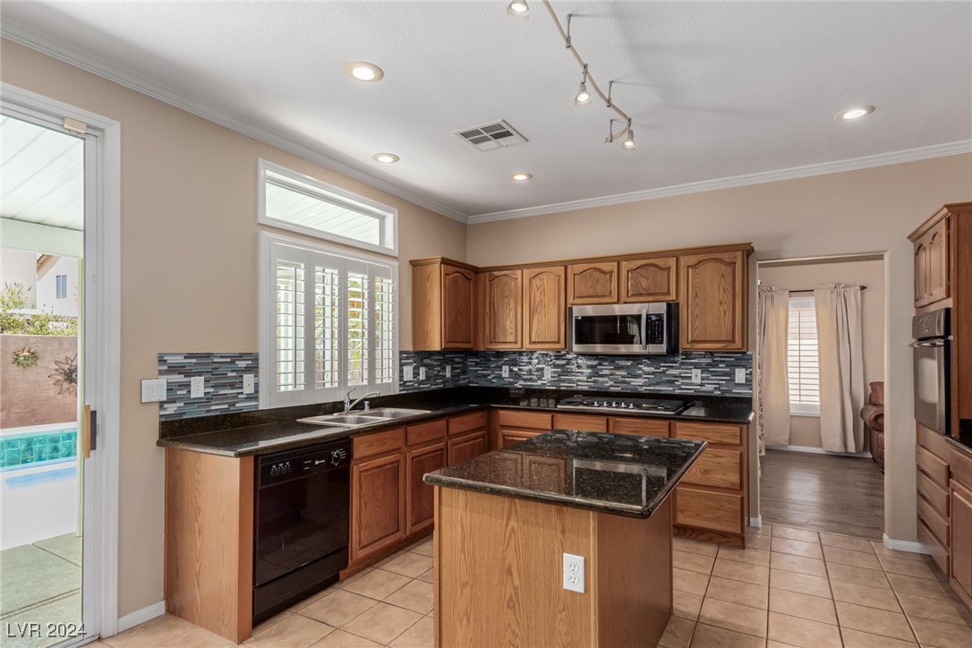 8337 Belmont Valley Street