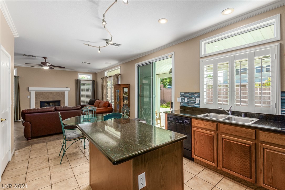 8337 Belmont Valley Street