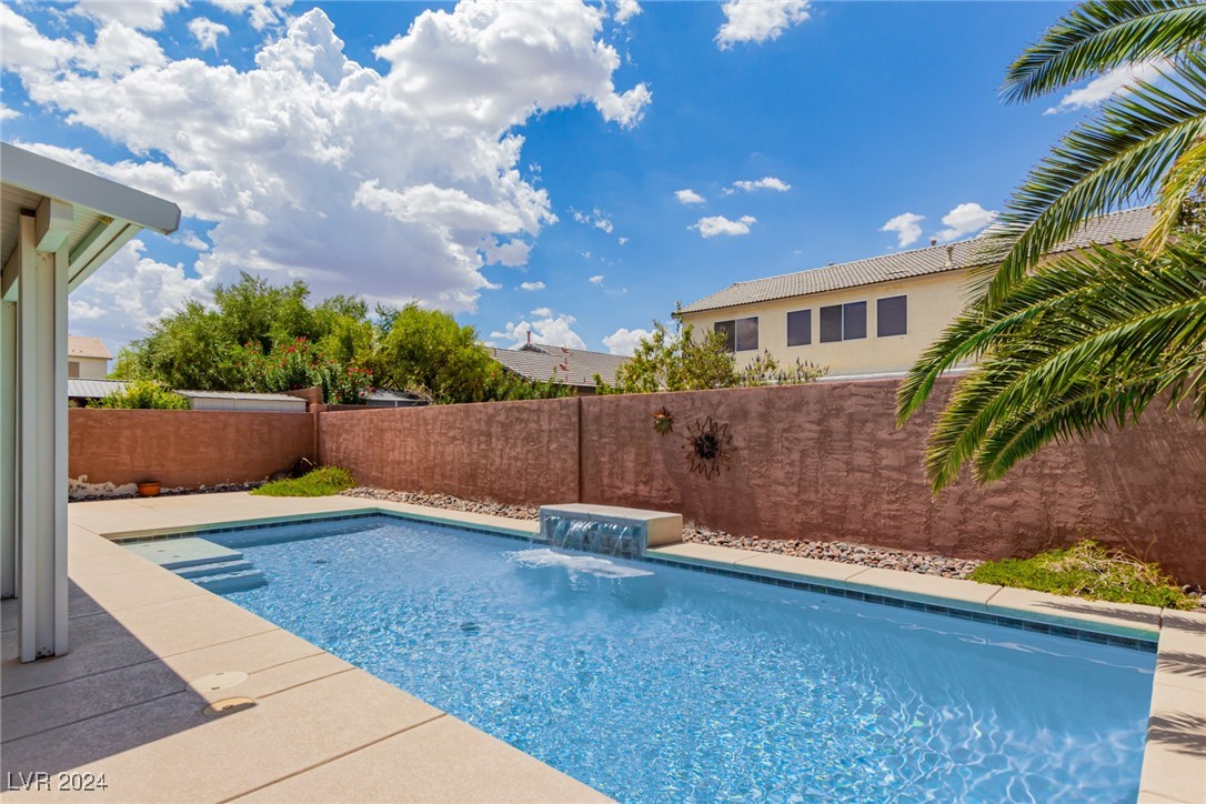 8337 Belmont Valley Street