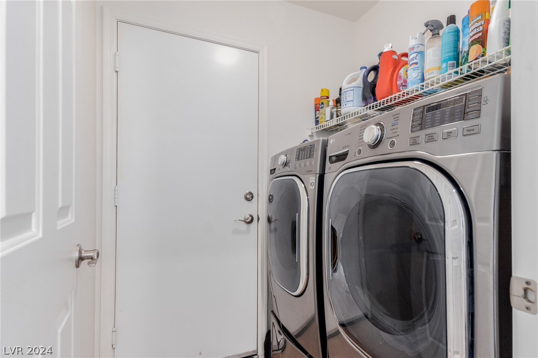 1220 Diamond Valley Street