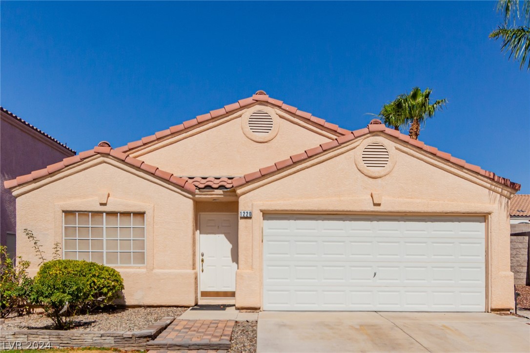 1220 Diamond Valley Street