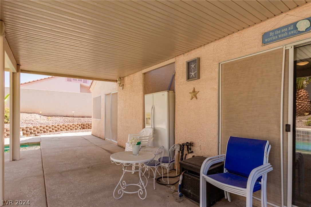 1220 Diamond Valley Street