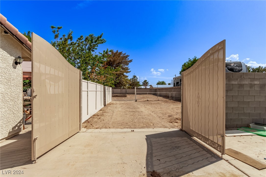 5645 West Alexander Road