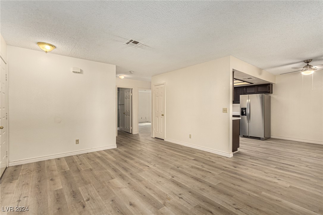 5576 West Rochelle Avenue 33A