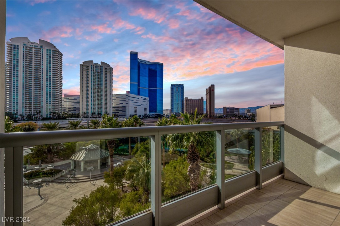 222 Karen Avenue 401